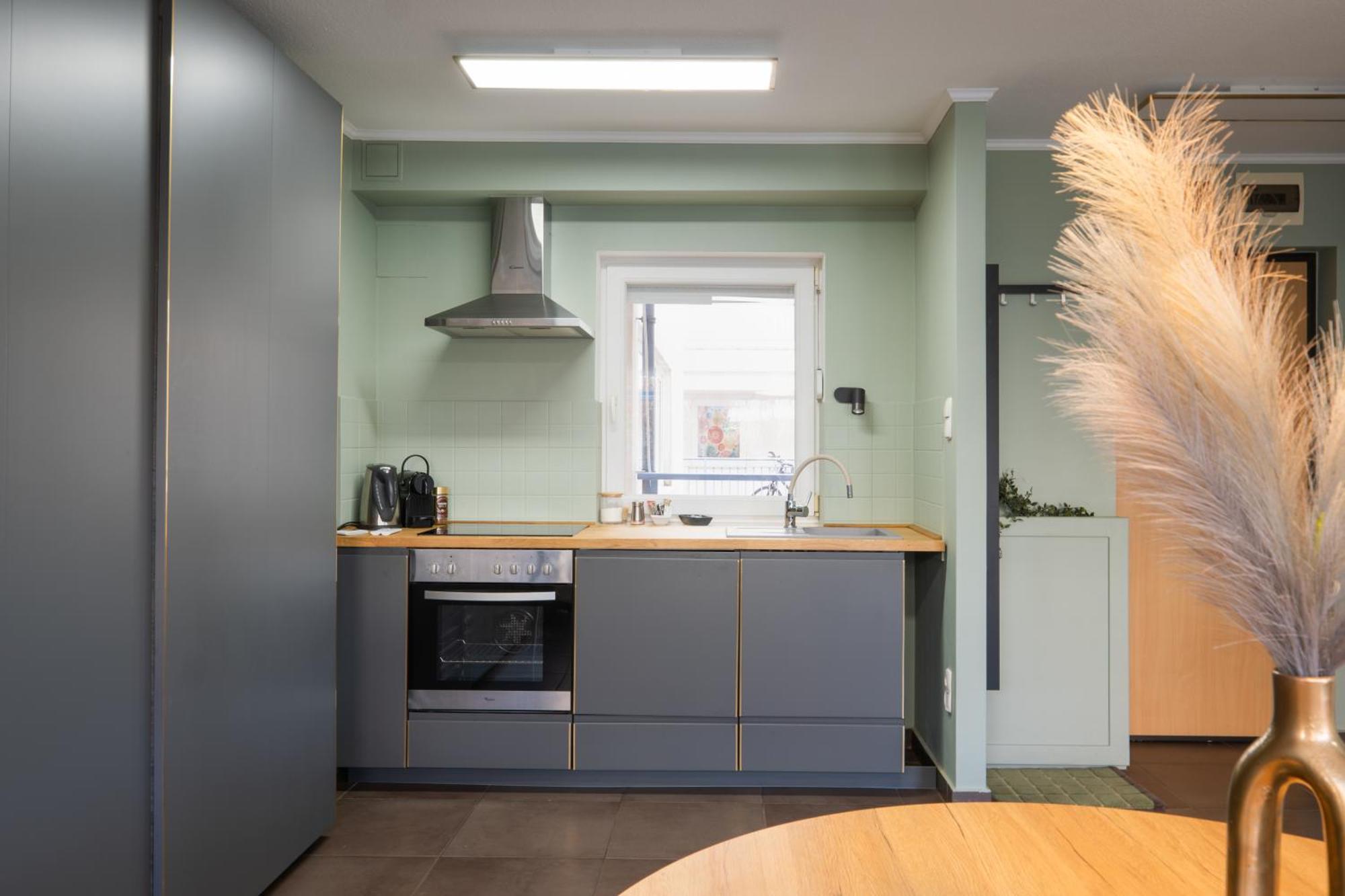Apartman Private Rooftop Terrace - Sunny Retreat *
